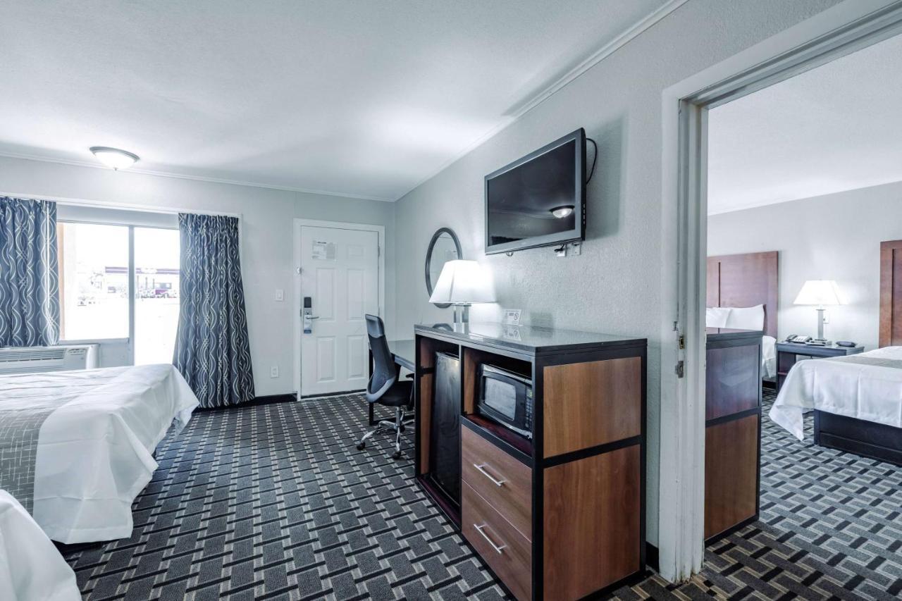 Travelodge By Wyndham Jackson I-40 Exit 82 Eksteriør bilde