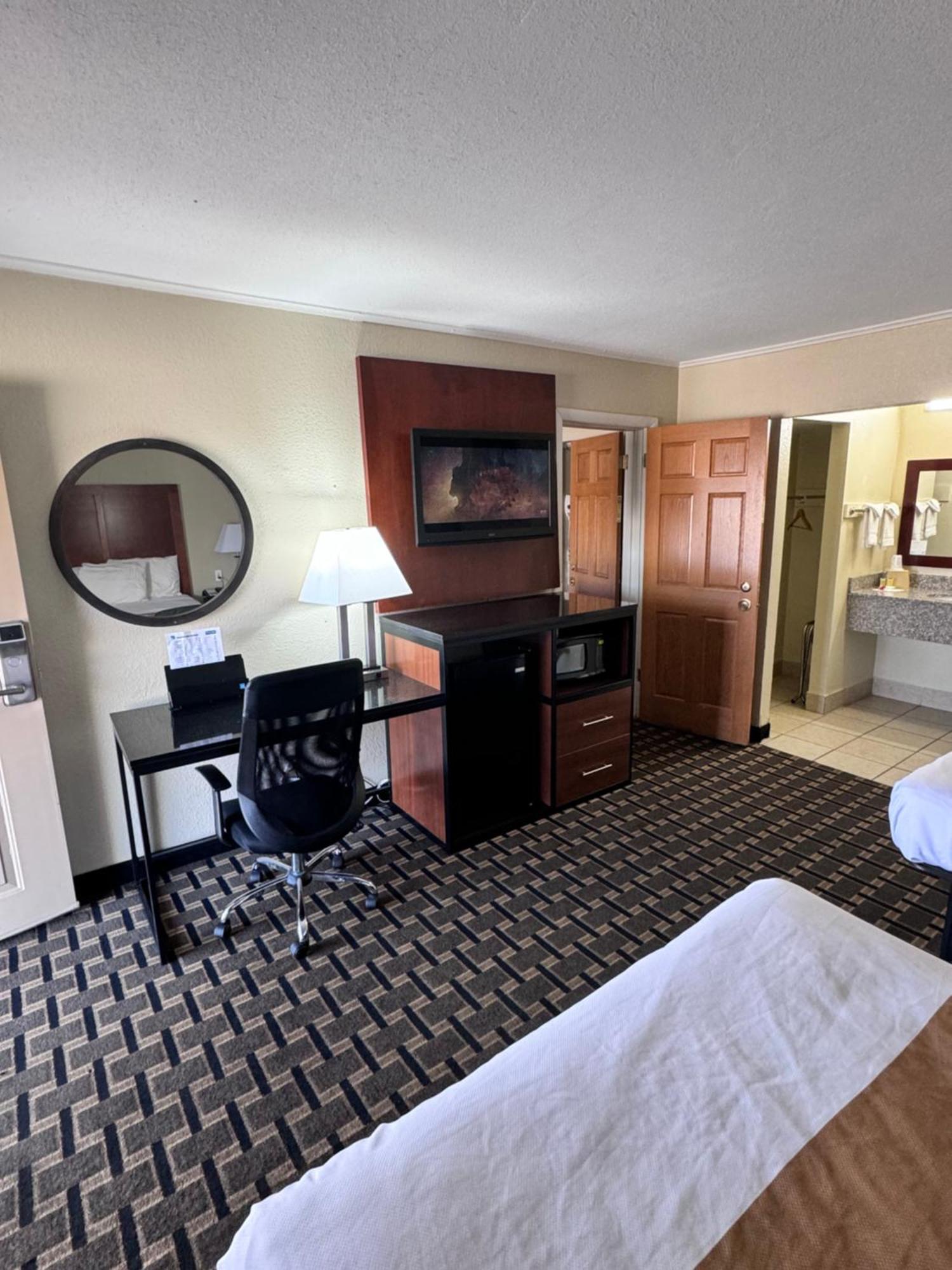 Travelodge By Wyndham Jackson I-40 Exit 82 Eksteriør bilde